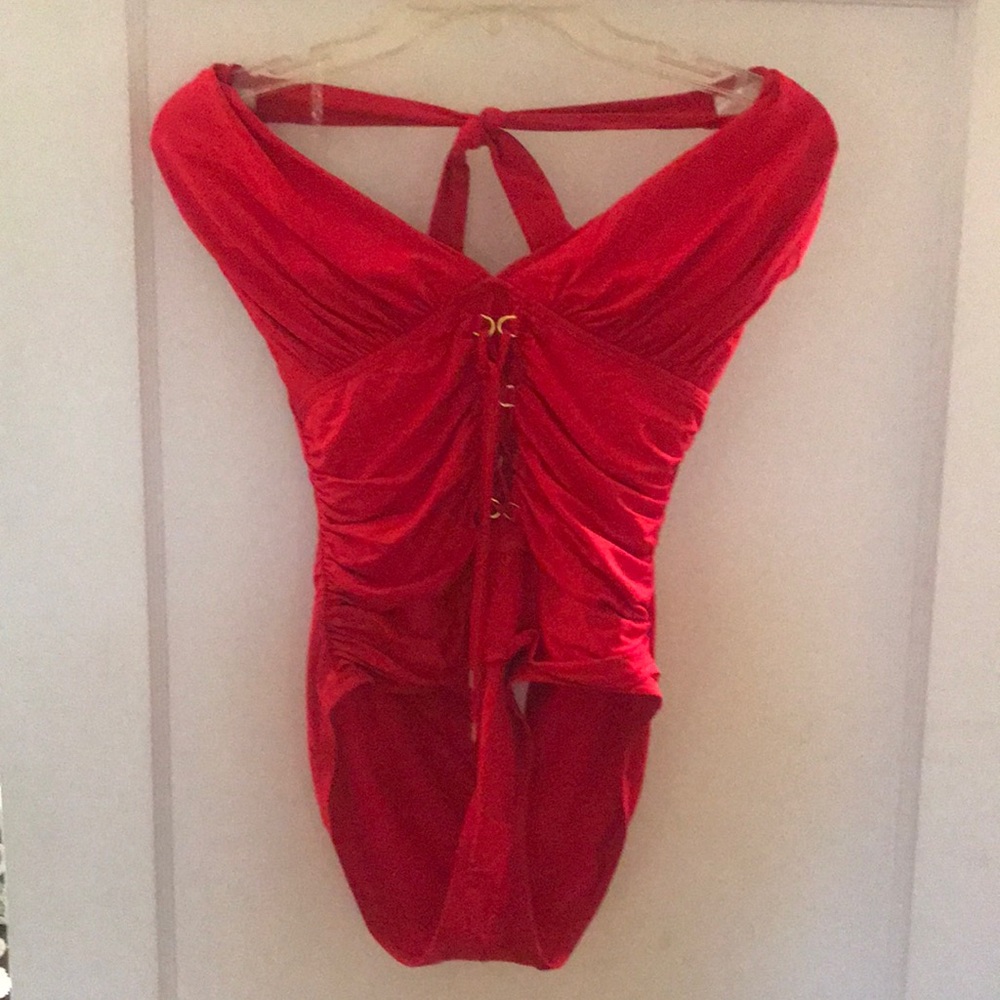 Red One Piece~8